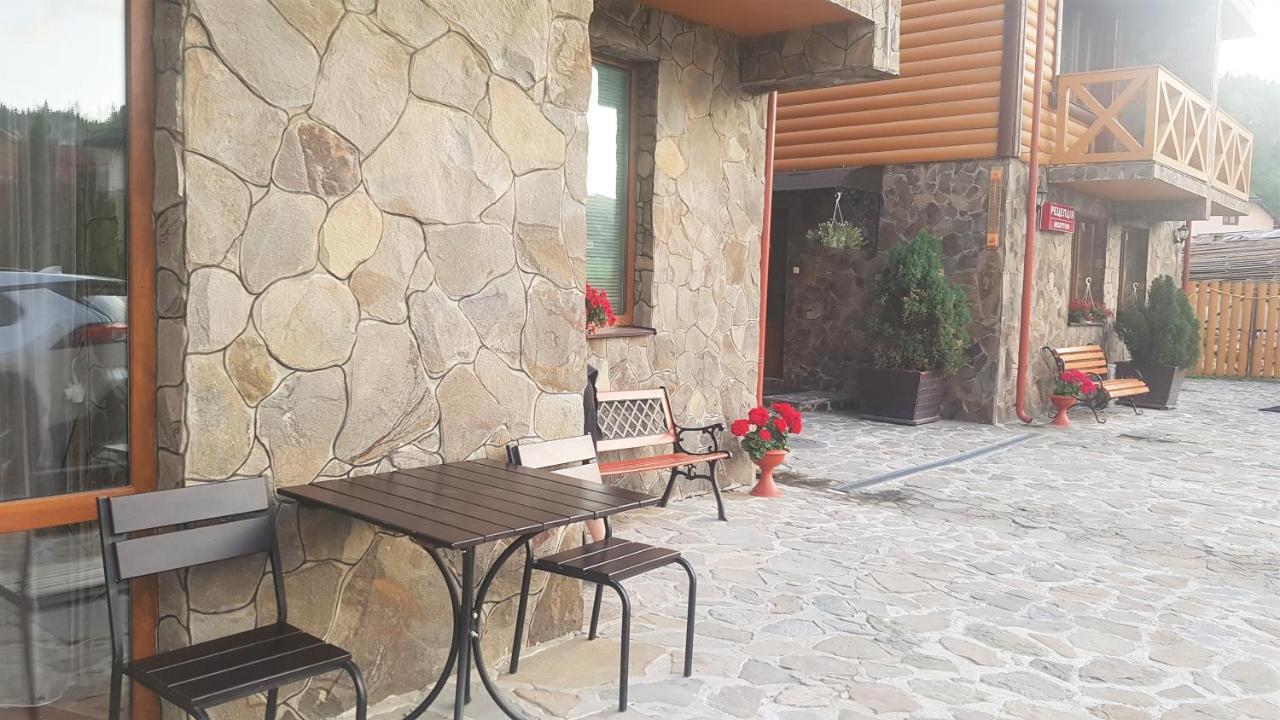 Karpatski Zori Hotel บูโคเวล ภายนอก รูปภาพ