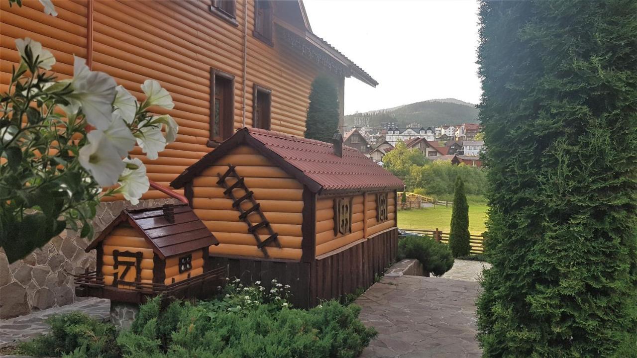 Karpatski Zori Hotel บูโคเวล ภายนอก รูปภาพ