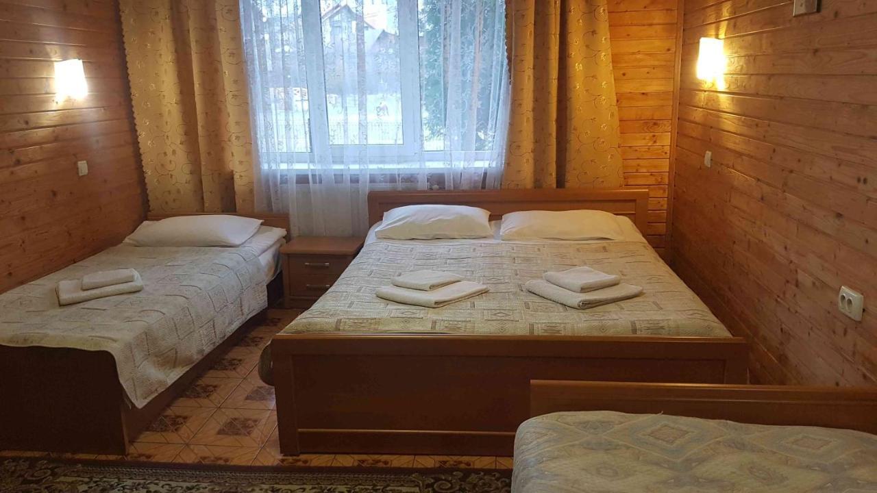 Karpatski Zori Hotel บูโคเวล ภายนอก รูปภาพ