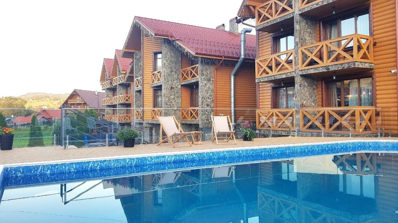 Karpatski Zori Hotel บูโคเวล ภายนอก รูปภาพ